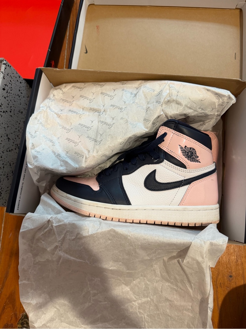Jordan 1 Retro High OG "Pink" sneakers
